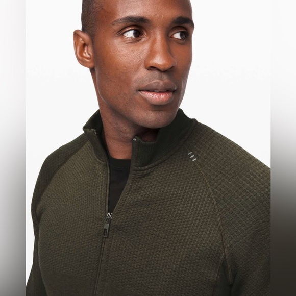 Lululemon Men’s Engineered Warmth Jacket - Picture 4 of 10